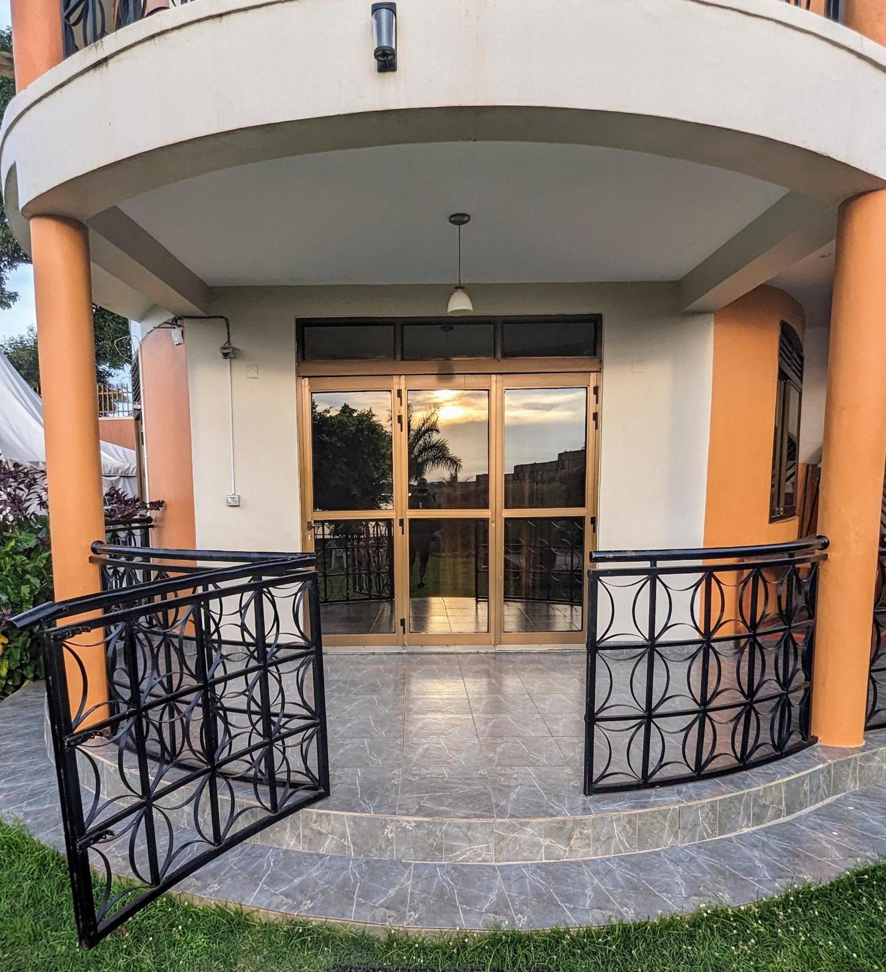 Oslo Gardens Bed & Breakfast Entebbe Zewnętrze zdjęcie